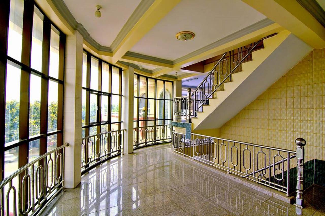 Hotel Smile П'їн-У-Лін Екстер'єр фото
